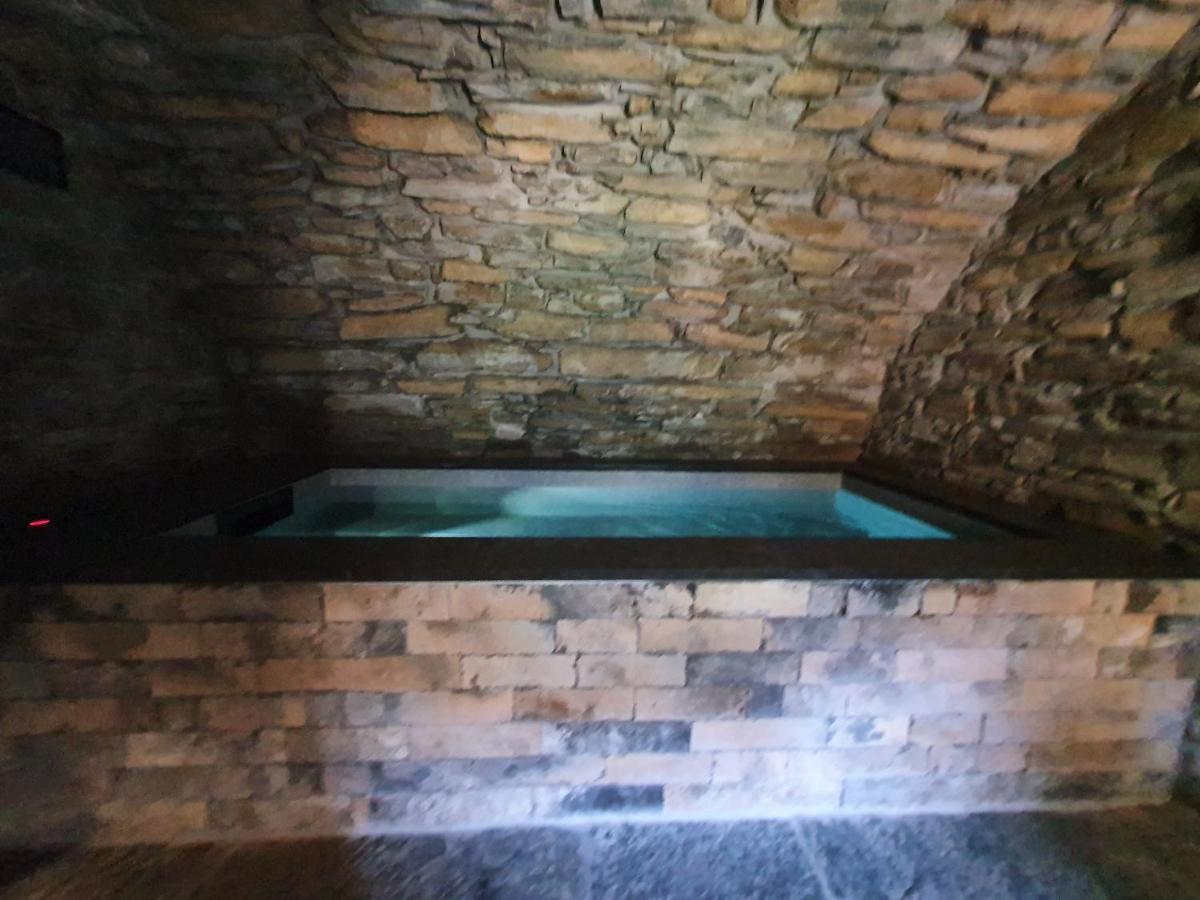Albergo Diffuso Ca' Spiga ลาโญ ภายนอก รูปภาพ
